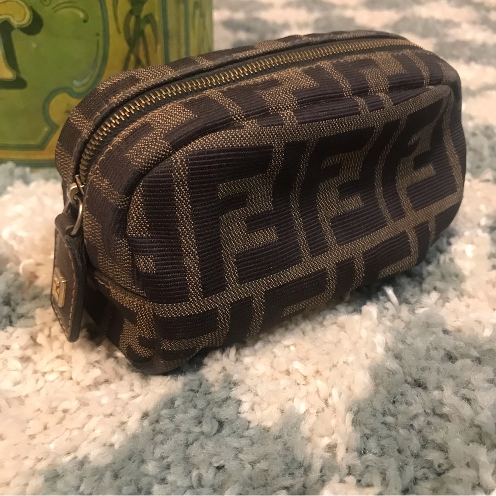 Fendi VTG Zucca Cosmetic Pouch 01